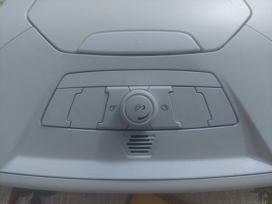 Plafoniera focus/kuga/mondeo cu schimbare culori lumini ambientale