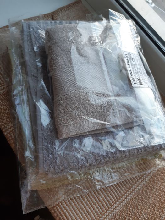 продам маленькое полотенце 35х70 см