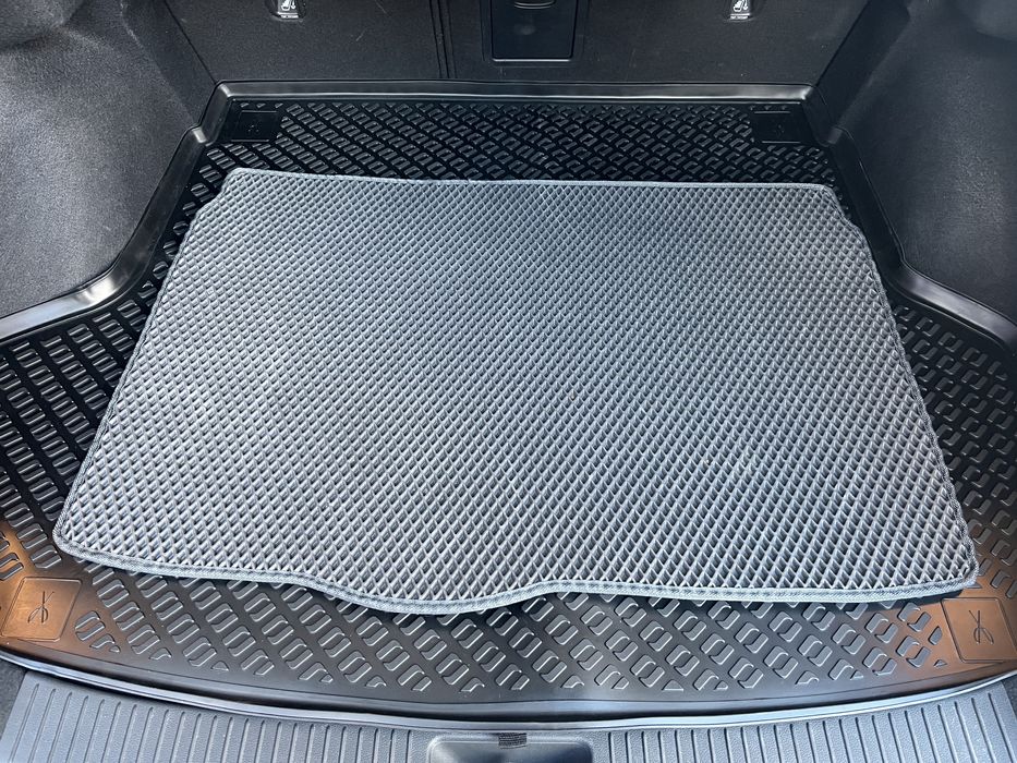 Коврик в багажник Hyundai i20 bc3