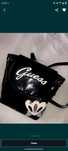 Дамска раничка на Guess