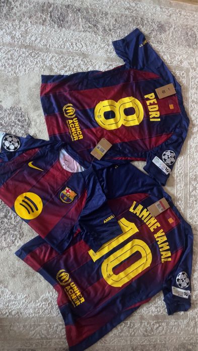 Tricouri Barcelona sezonul 25-26