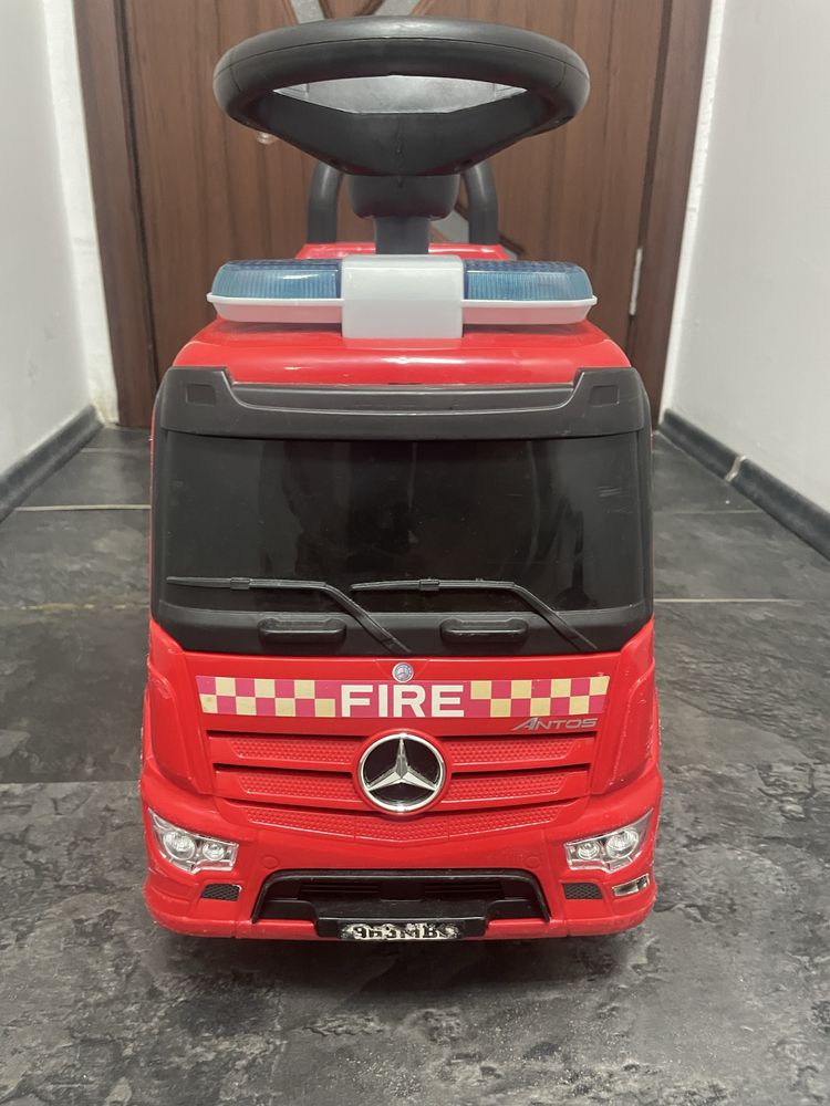 Детска пожарна кола за бутане - MERCEDES-BENZ