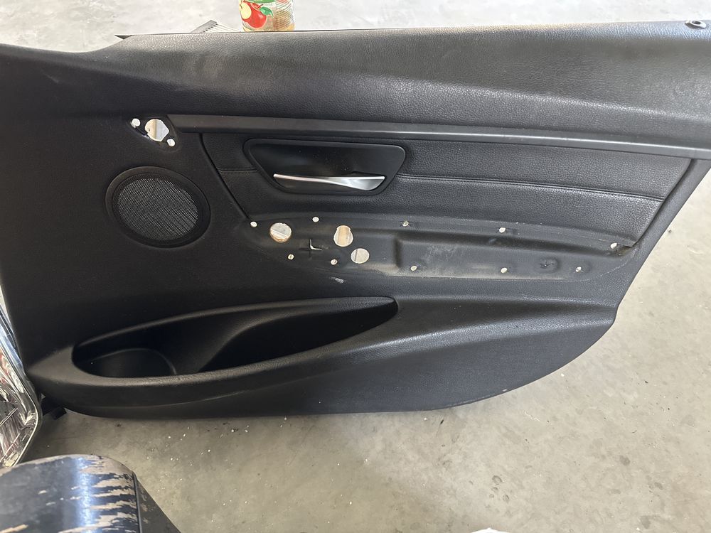 Кожени кори за врати BMW F30