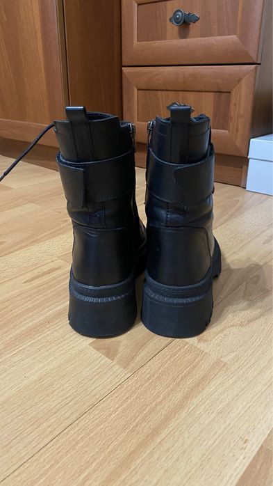 Продается зимняя обувь полностью натуральная