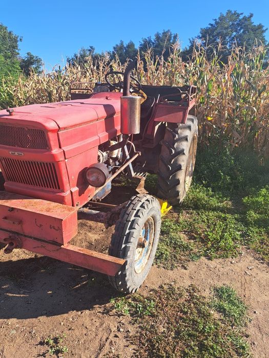 Vand tractoras 445