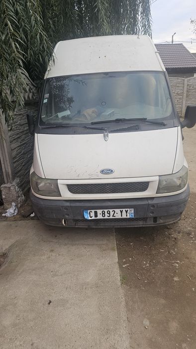 Vând sau schimb ford transit