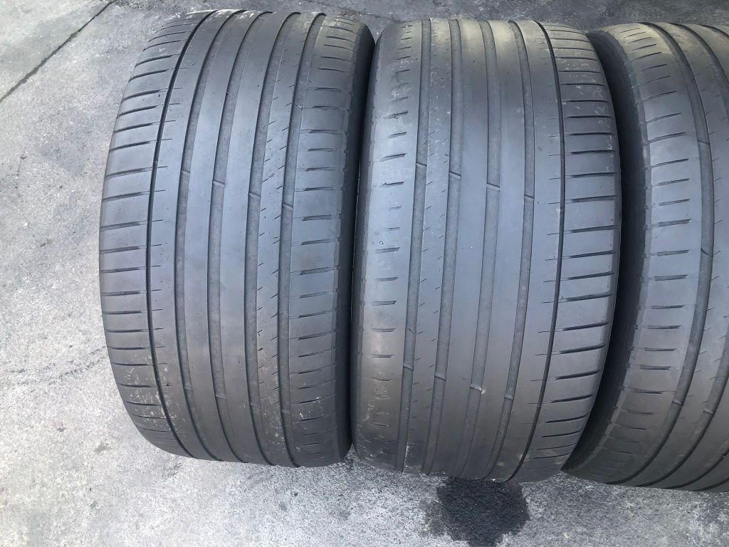 295 35 R21 Michelin