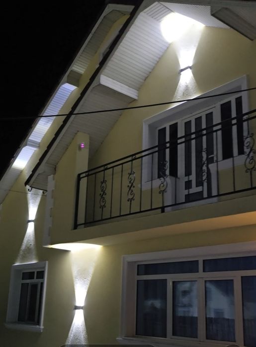 Lampa Solara Casa Si Gard