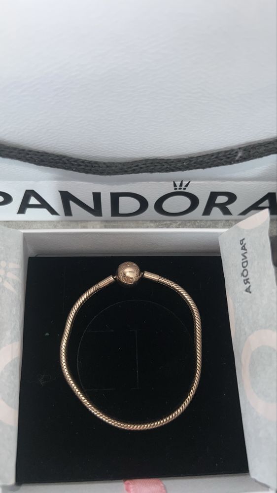 Оригинална гривна Pandora