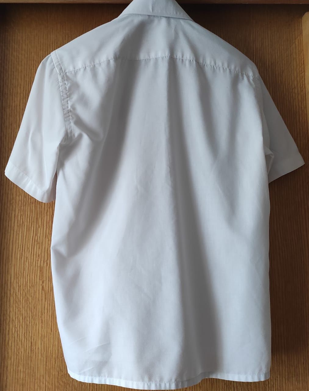 Продам белую рубашку с коротким рукавом на мальчика 11-13 лет, LANVIN