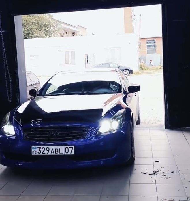 Продам авто Infiniti g37 333 силы 7 ступ автомат 2wd
