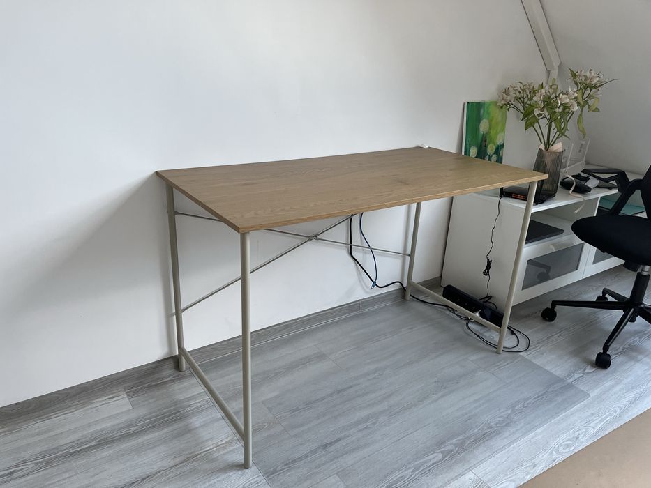 Бюро Jysk VANDBORG ползвано 1 месец