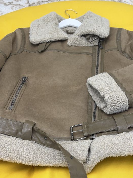 Женская дублёнка…….