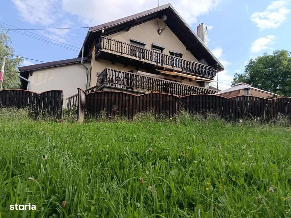 Vila de vanzare in Moeciu de Sus, priveliste de vis la munte