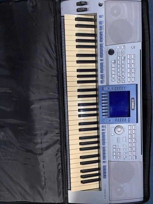 Orgă Yamaha , PSR 1500