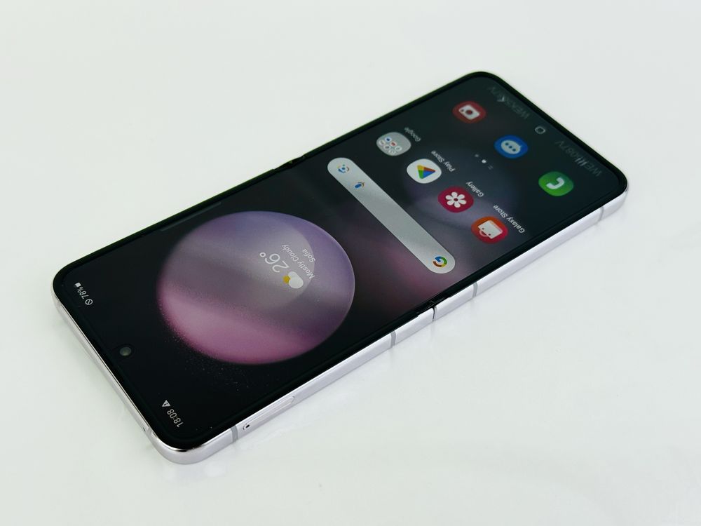 Samsung Galaxy Z Flip 5 5G 256GB 8RAM Lavendder Перфектен! Гаранция!