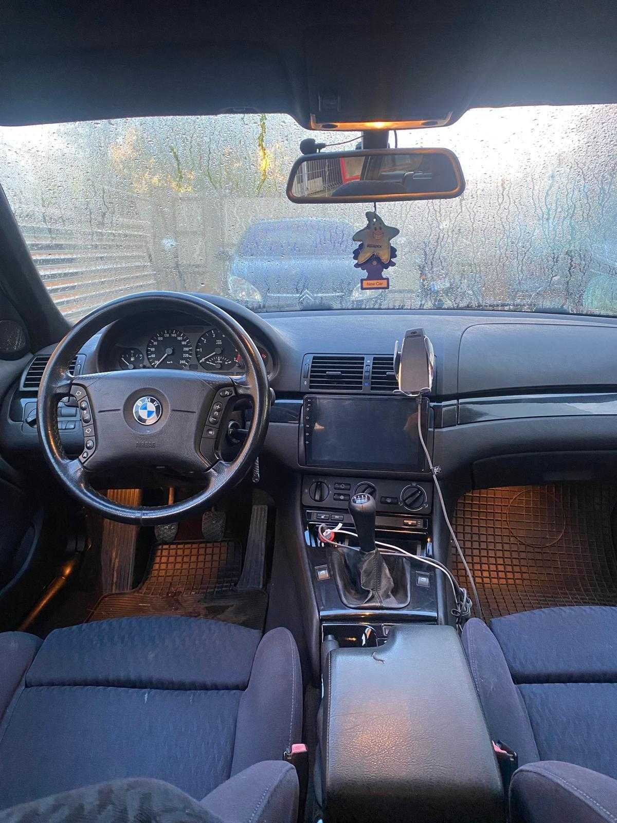 BMW 320i touring