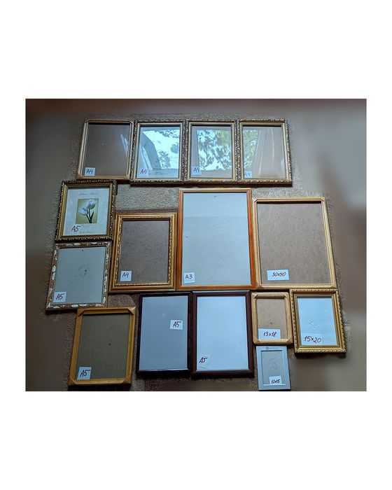 Рамки для фотографий б/у