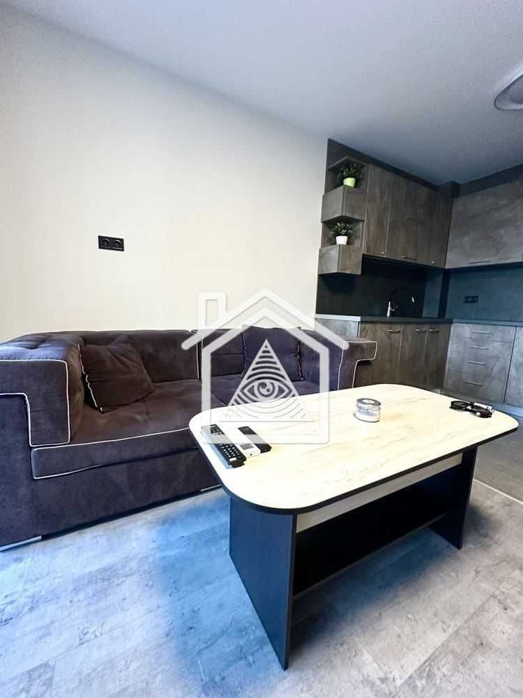 Луксозен двустаен апартамент под наем в Green Hill Residence