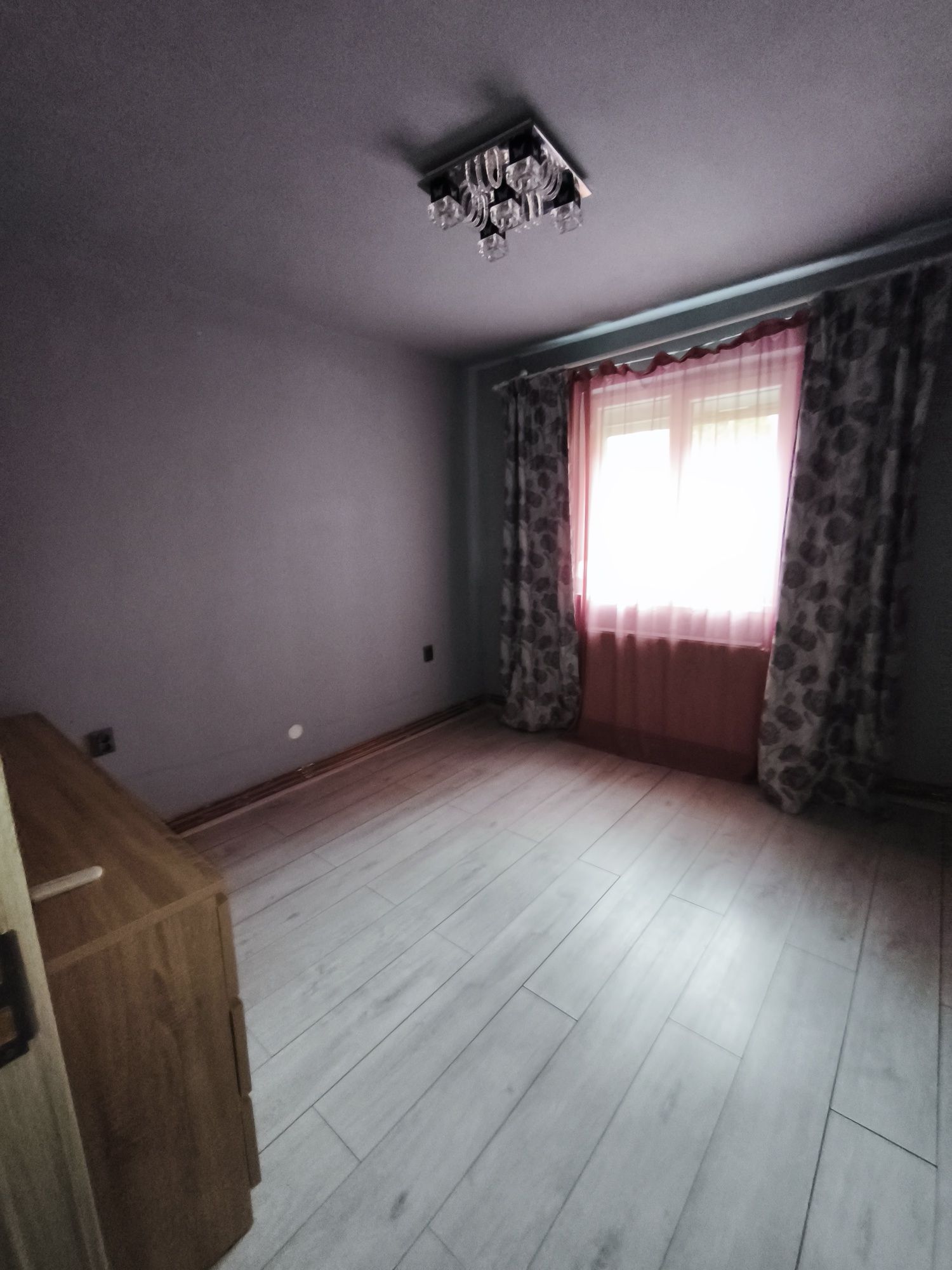 Vand apartament 2 camere in Sacele