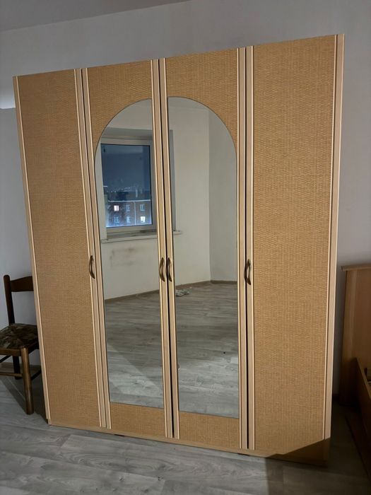 Продам шкаф и куханный гарнитур