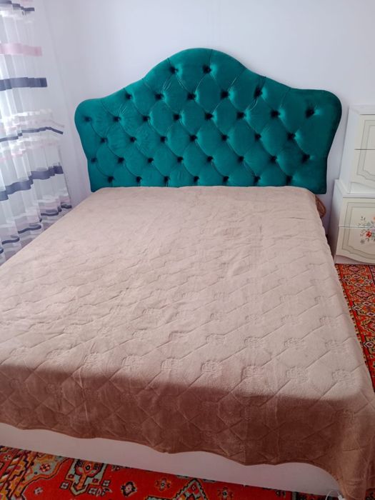 Продаю спальный гарнитур буу