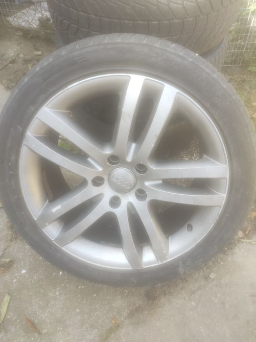 Vând jenti de audi R20