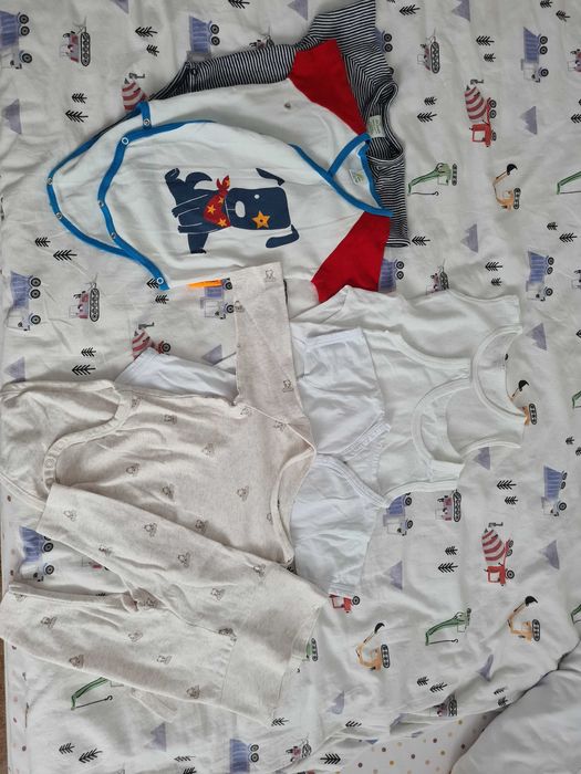 Бебешки дрехи новородено 56 - 62