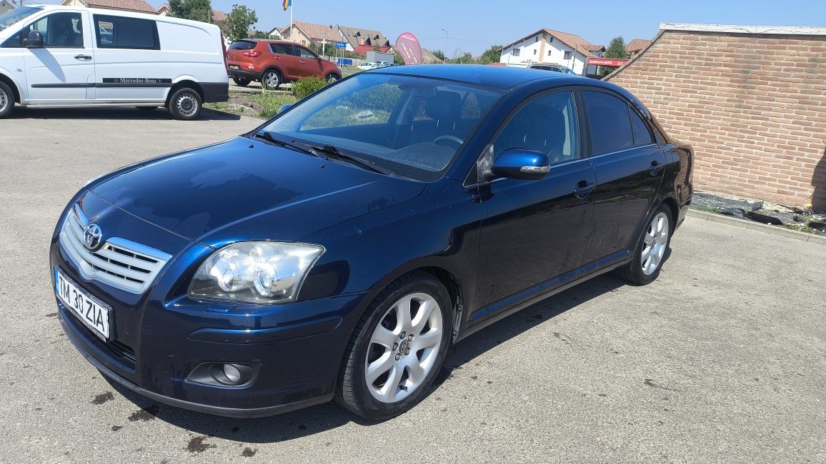 Toyota Avensis 2.0 benzină 170 mi km