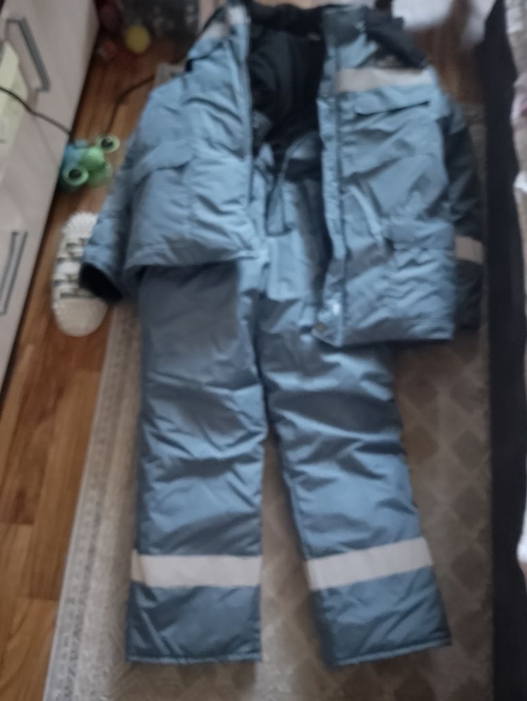 Продам рабочие ботинки зимние