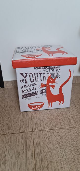 Vand 4 bucati taburet , pliabil 38x38cm,