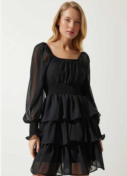 Платье женское. Нарядное