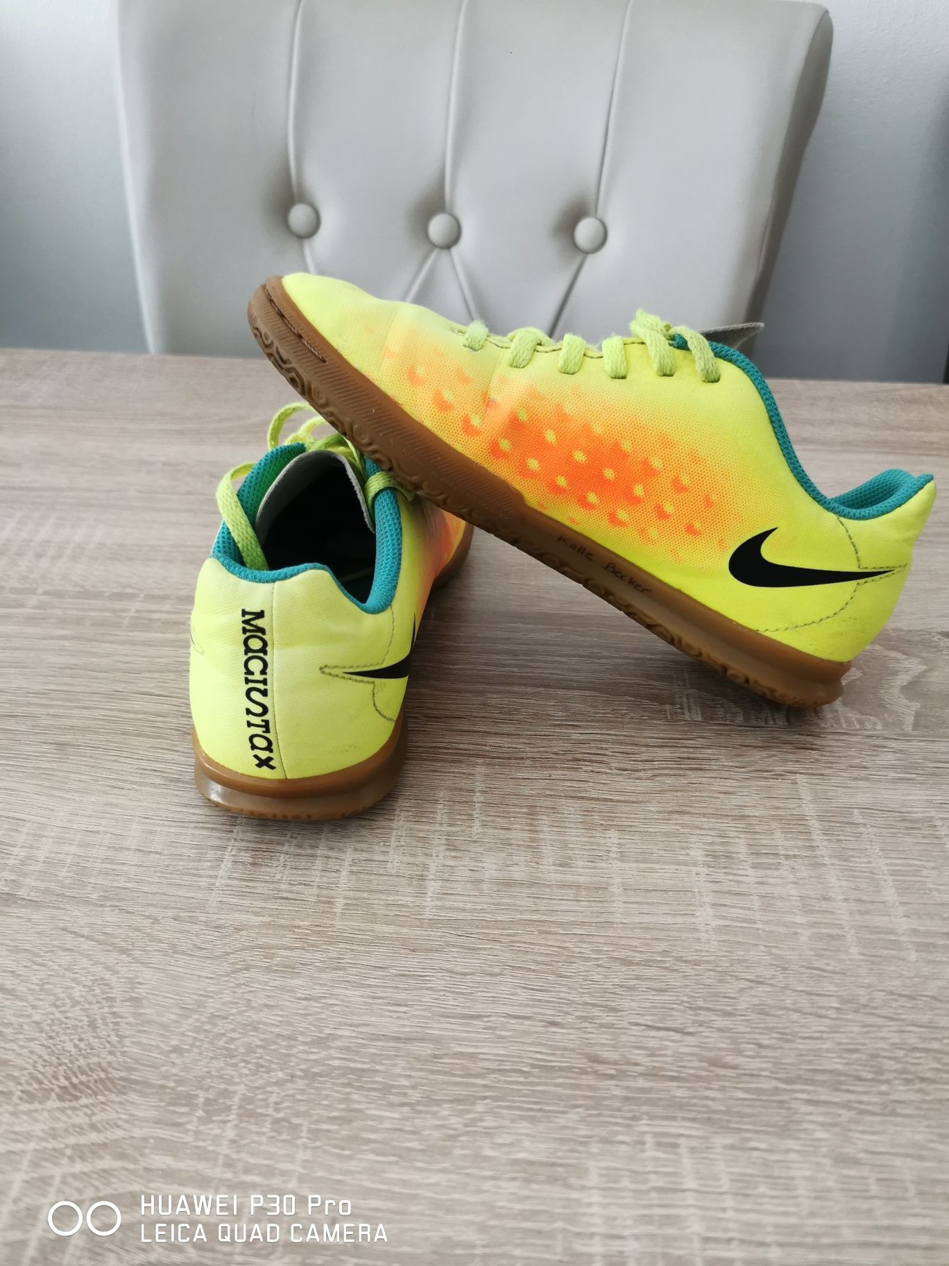 Ghete fotbal sală Nike Magista nr 35.5