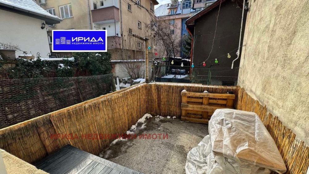 Тристаен обзаведен апартамент в Бели Брези