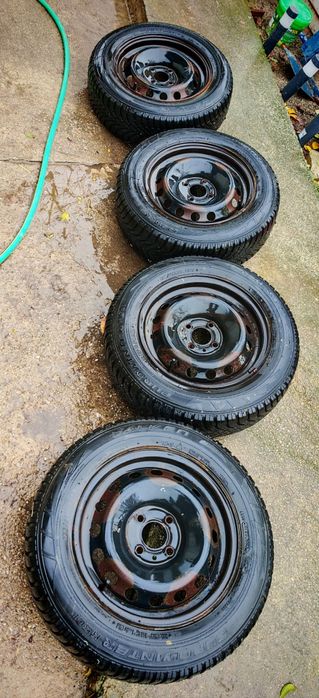 Vând 4 jante tabla R14  4x100 cu anvelope Falken