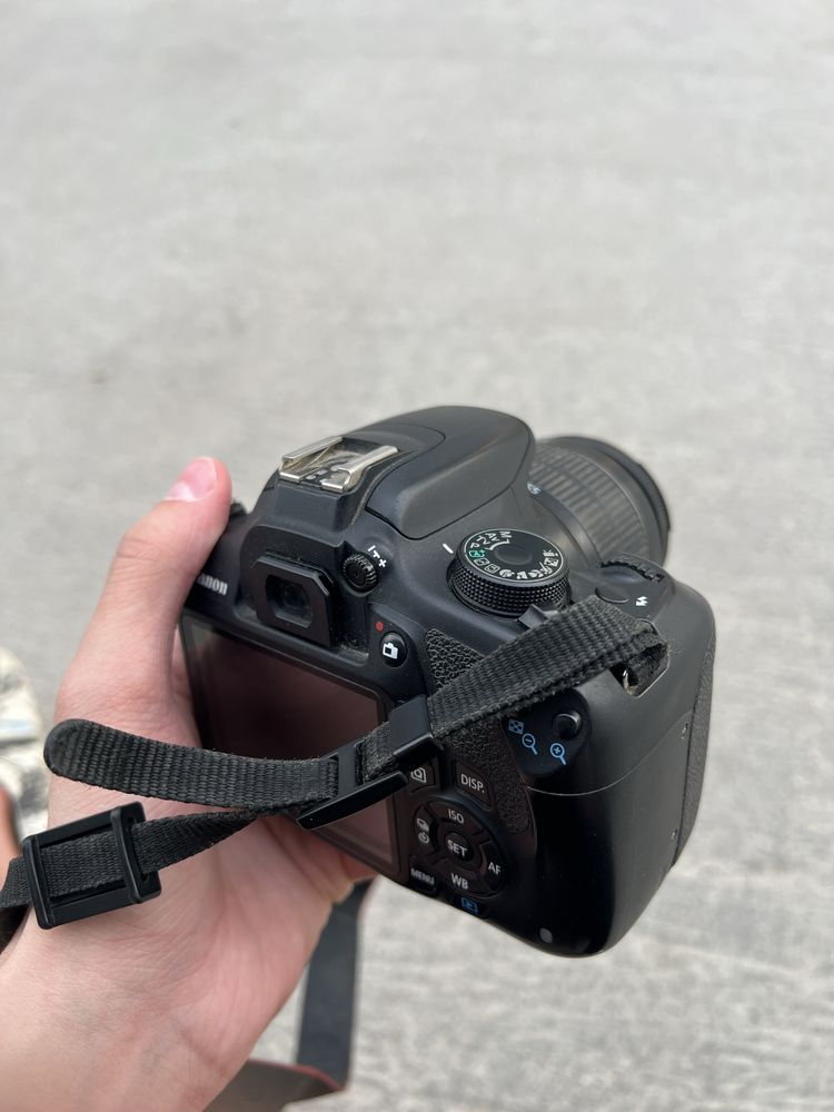 Фотоаппарат canon 1200D
