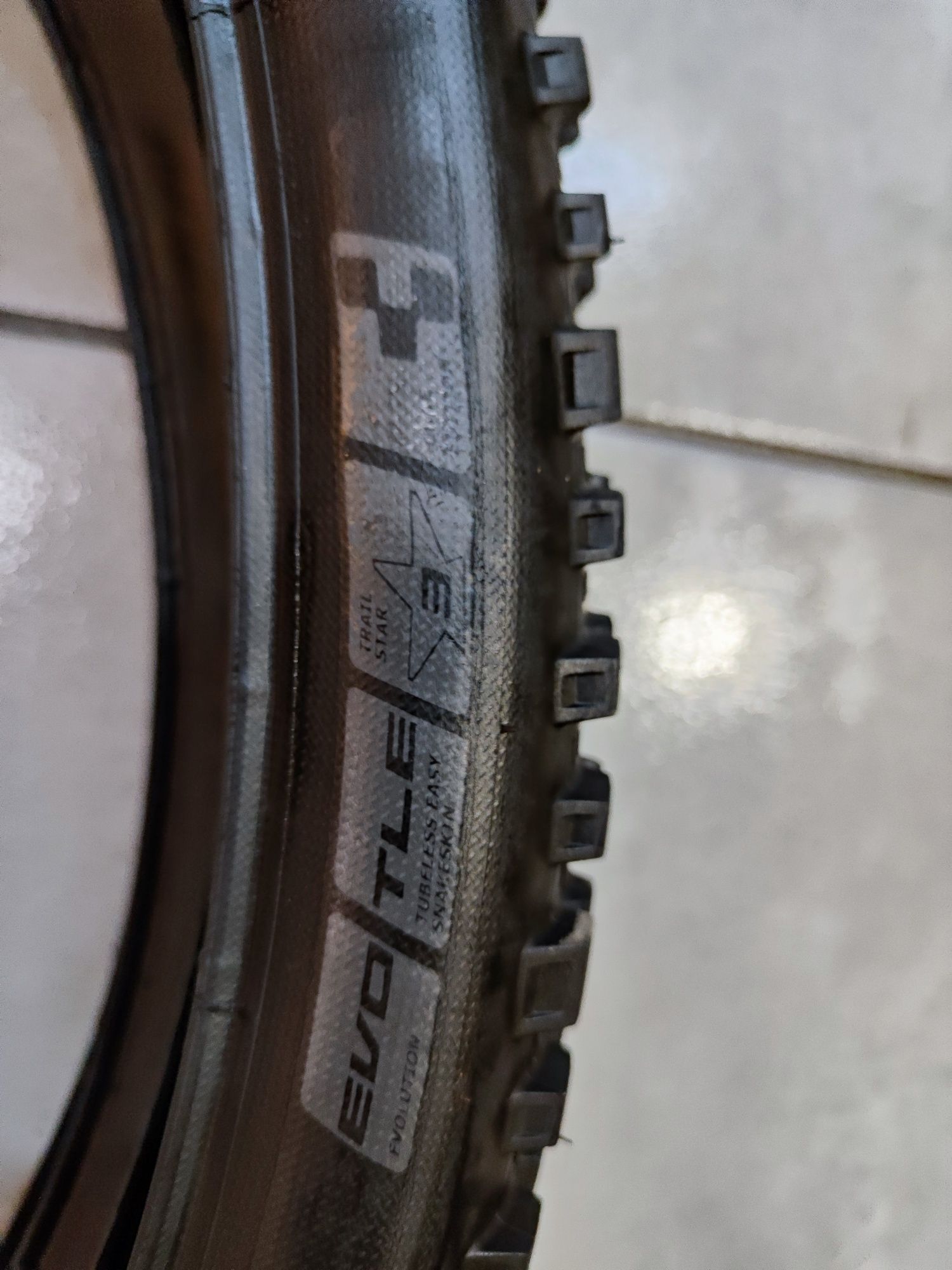 Гуми SCHWALBE EVO 27,5X2. 35