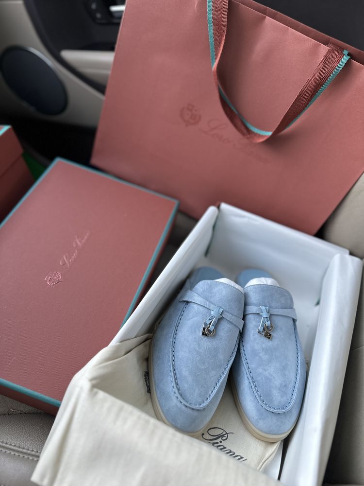 Slapi Loro Piana