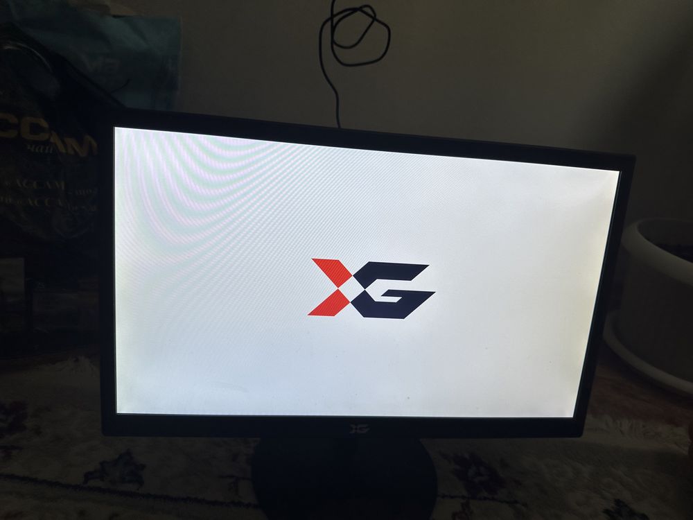 Продам монитор 19.5'' X-game HS195LED