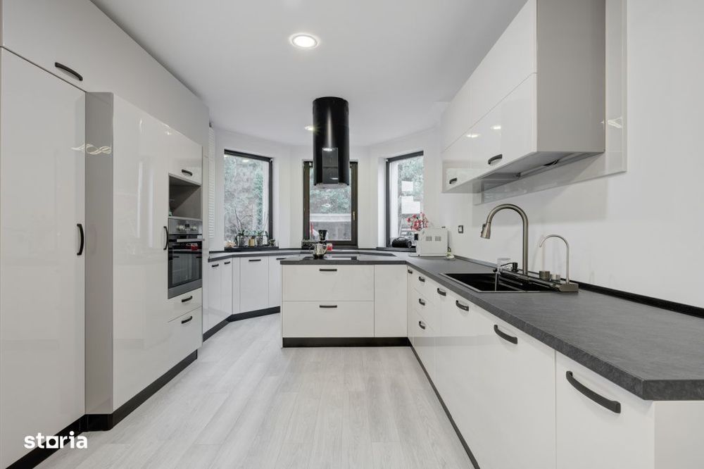 Vila cu piscina - Drumul Taberei - Prelungirea Ghencea - str Maracinen