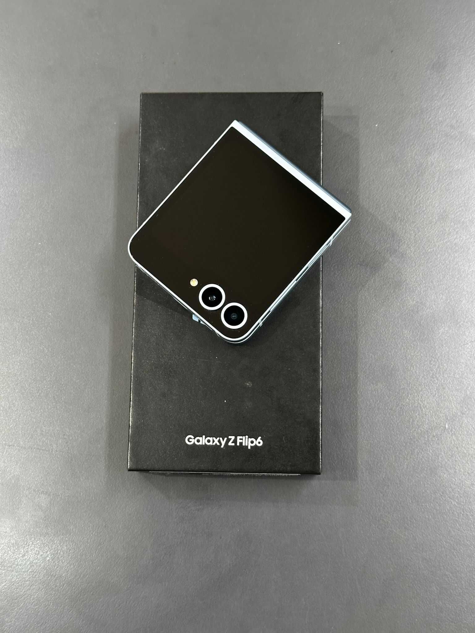 Samsung Z flip 6 12/256GB !Гаранция! Нов