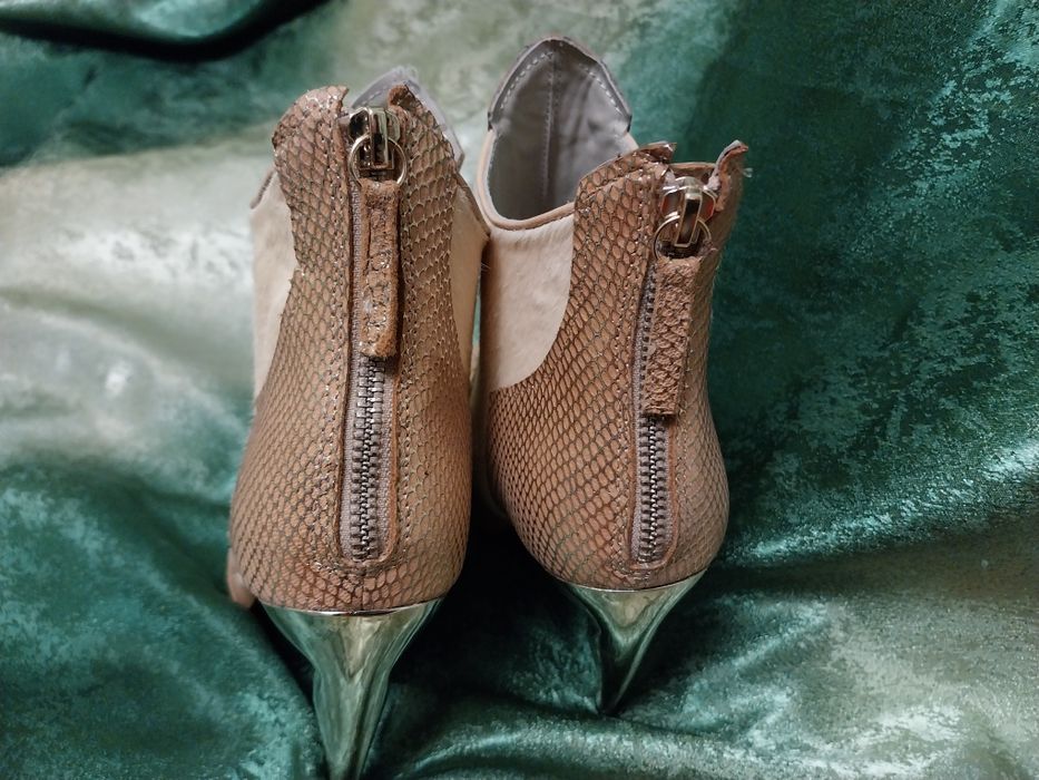 Botine United Nude marime 40