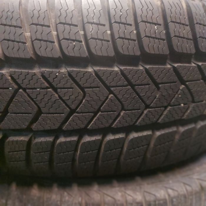 225/55/17" pirelli 1бр.гума дот2023