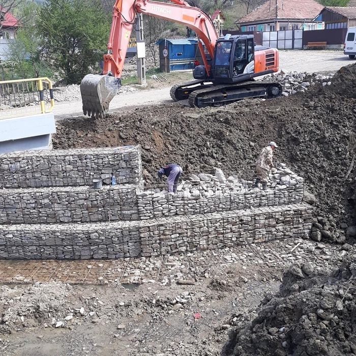 Consolidari drumuri,maluri,diguri,ziduri de sprijin cu Gabioane