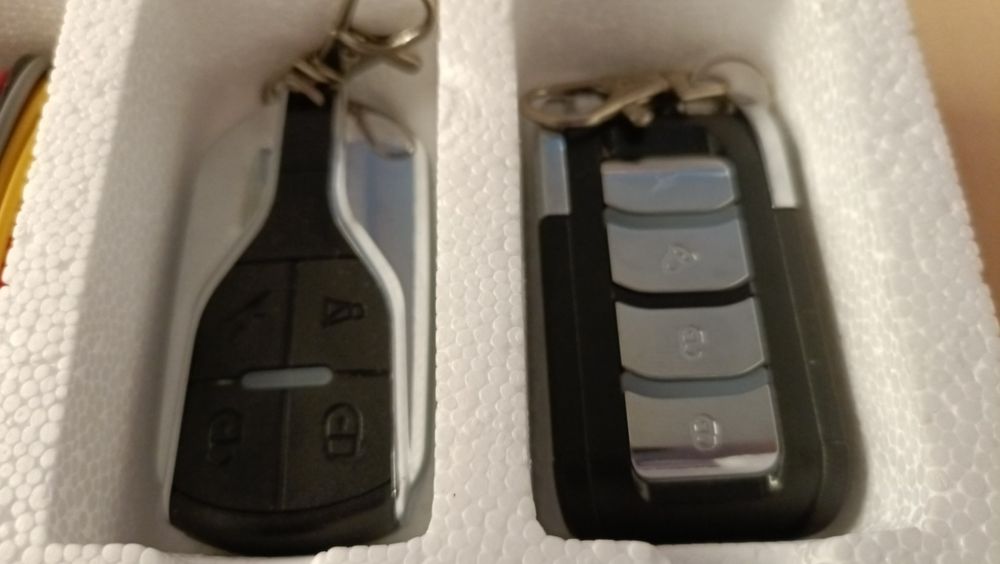 Ieftin!-Alarmă Super-Performanta Motocicleta & MaxiScuter NOUA-Merita