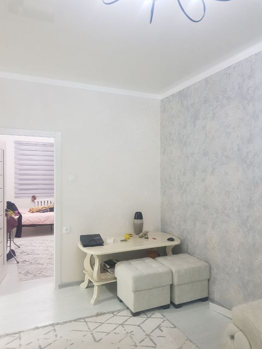 Чиланзар 19 квартал 2"3/4/4 Своя