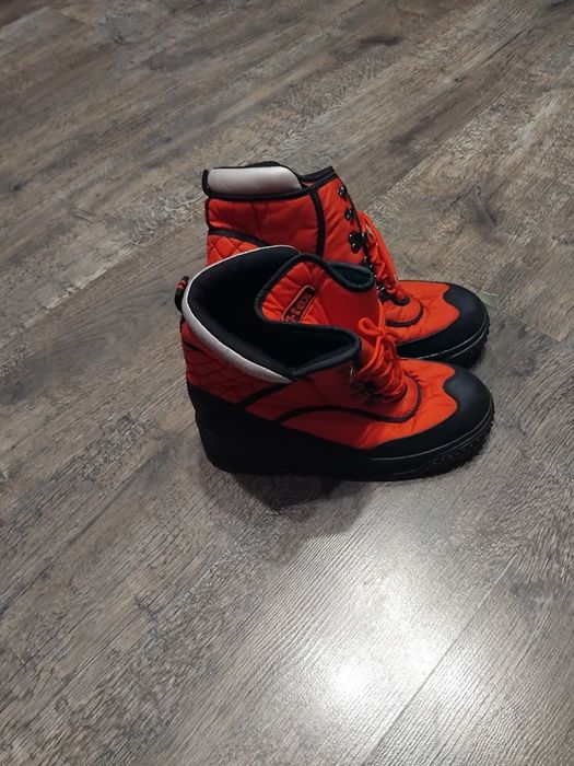 Зимни обувки.Дамски .