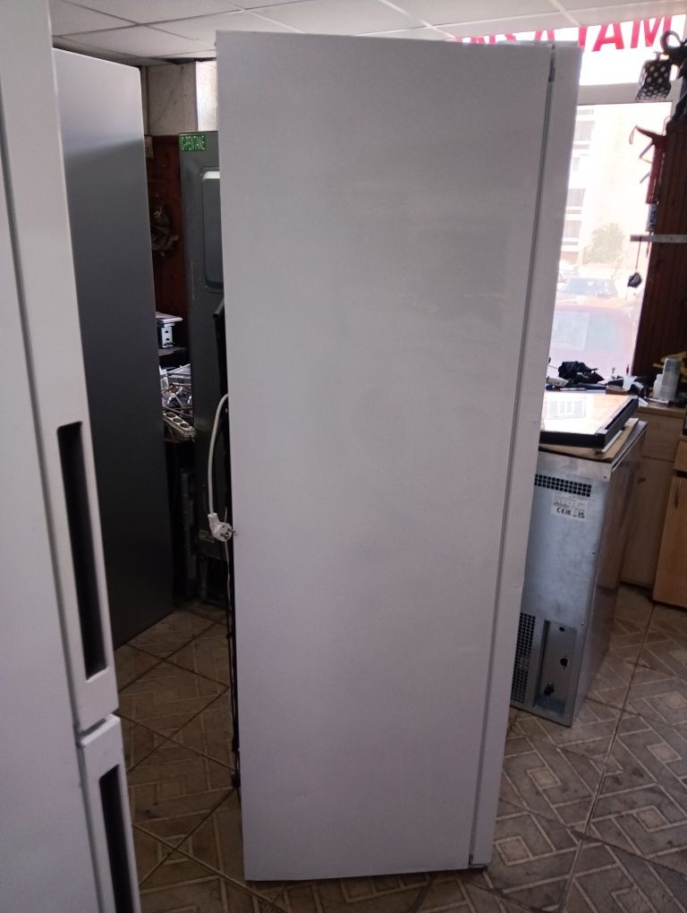 XXL вертикален фризер със 7 чекмеджета Electrolux 2 години гаранция!