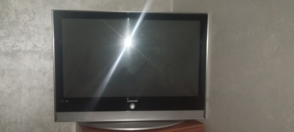 Телевизор Samsung