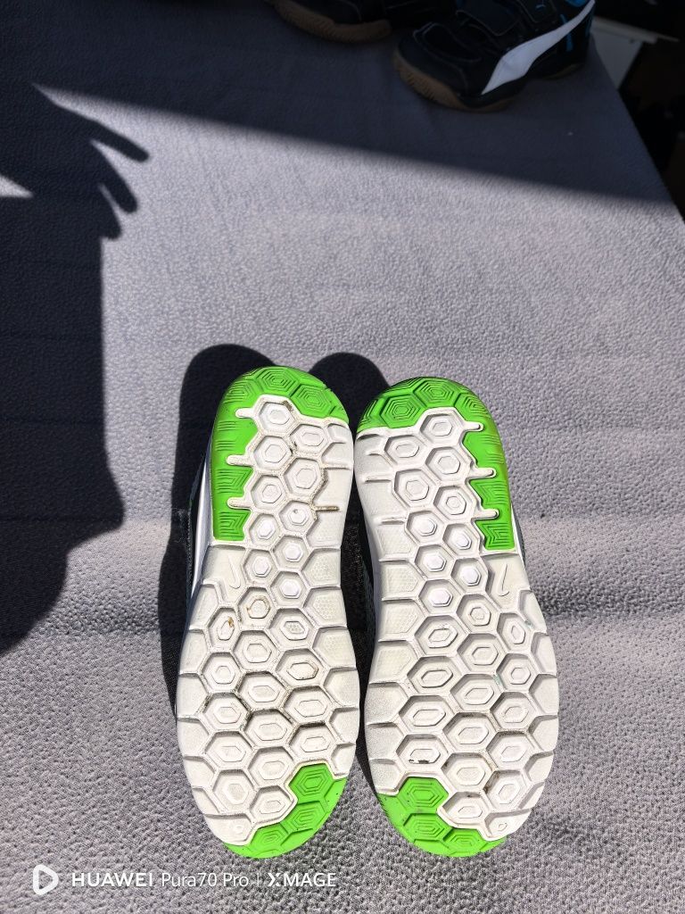 Детски маратонки nike номер 29.5 в отлично състояние.